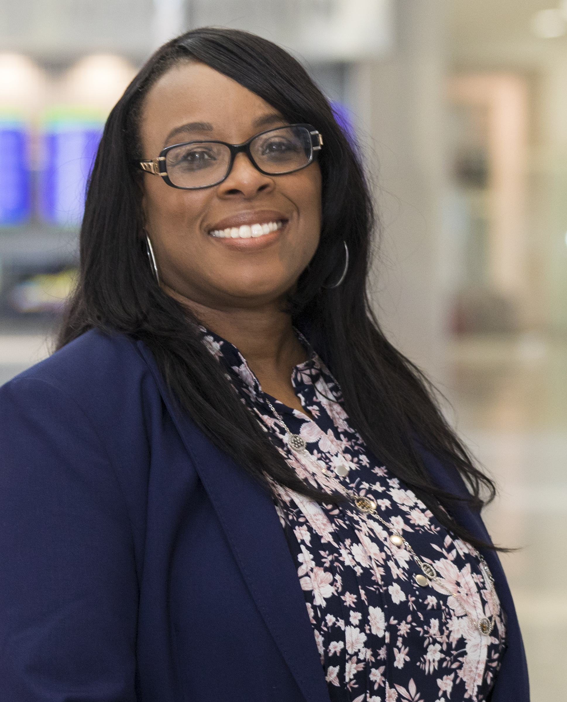 Sheila Trueheart Headshot