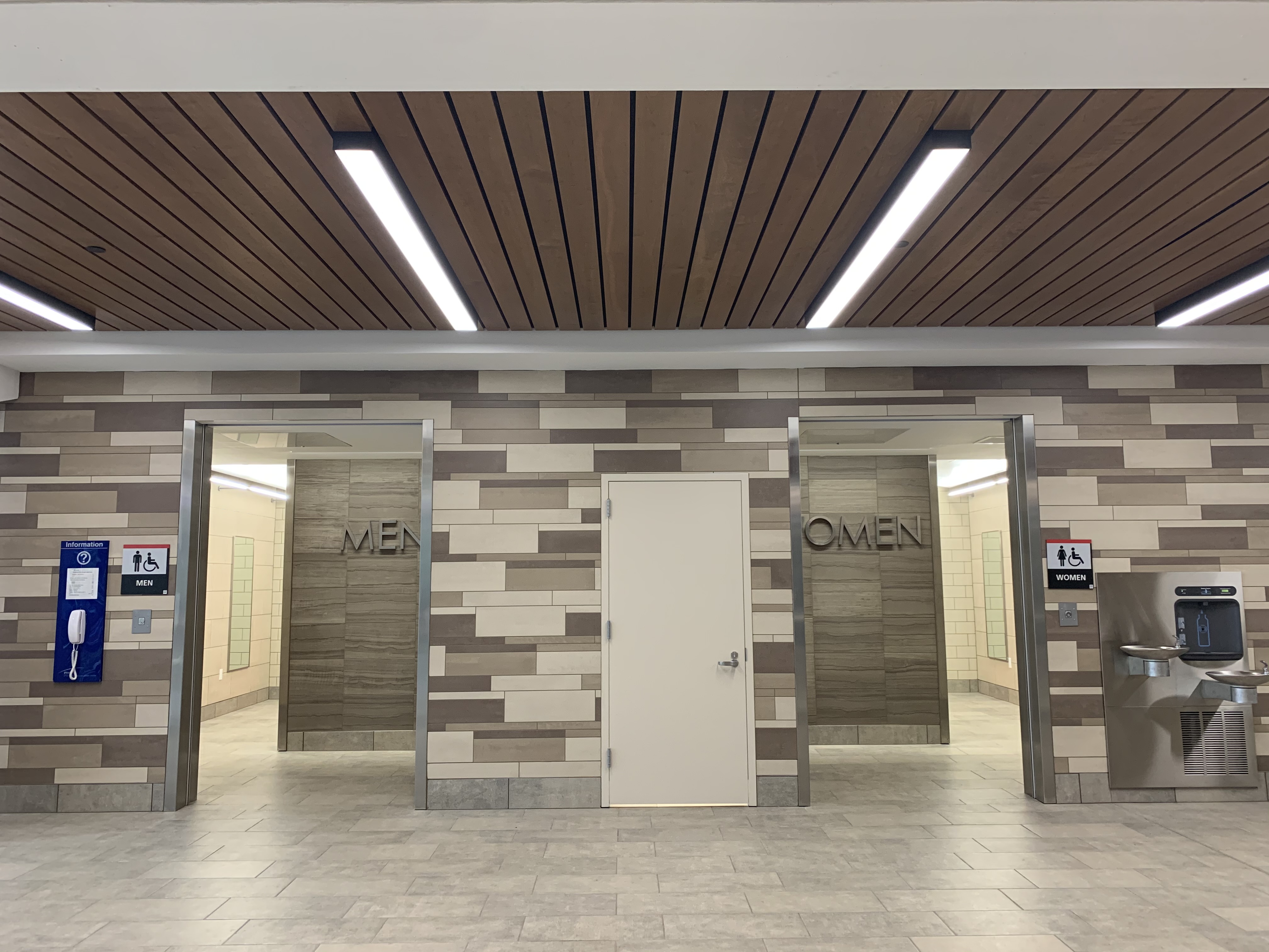 Terminal D Baggage Restroom