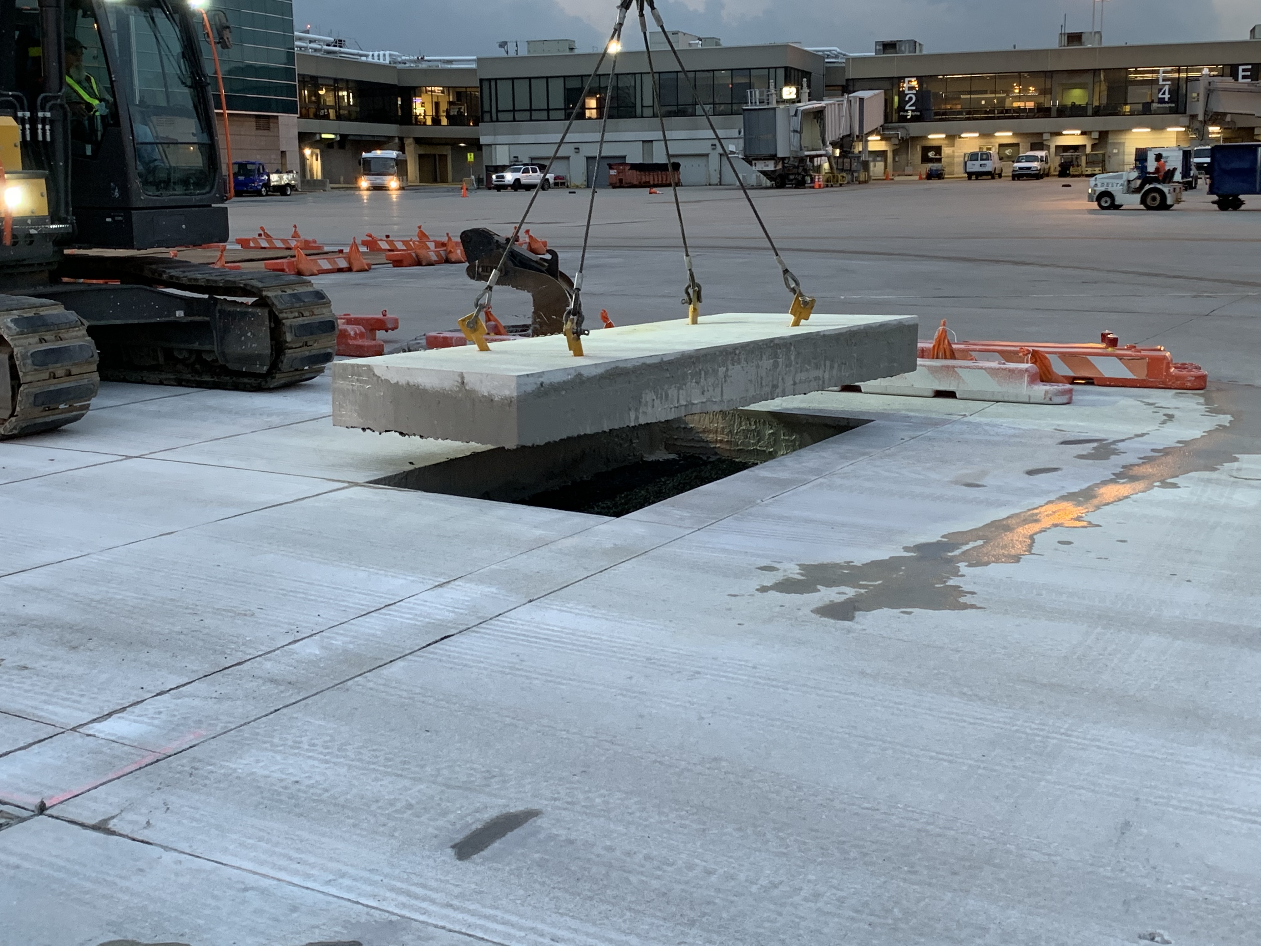 Apron concrete